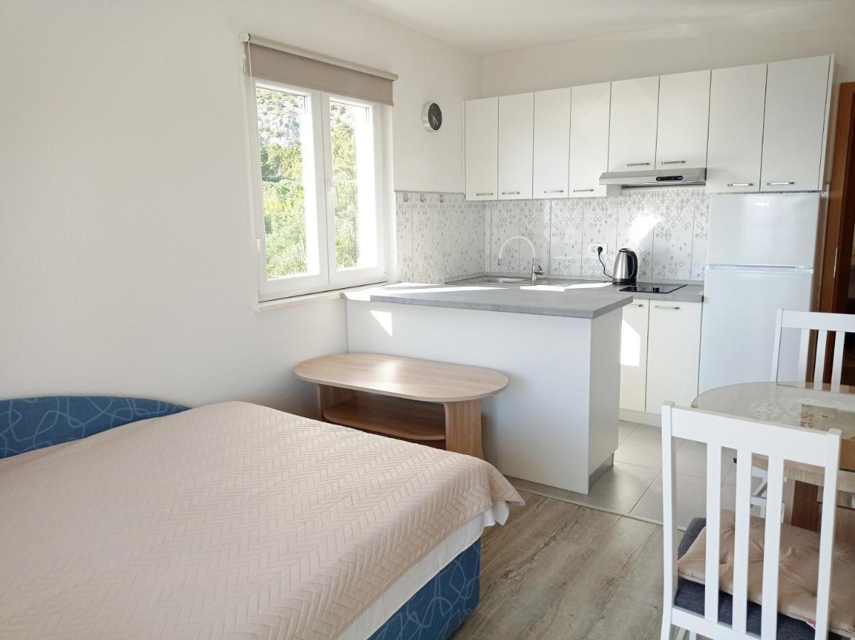 Appartamento Casa del Olivo Tučepi Esterno foto