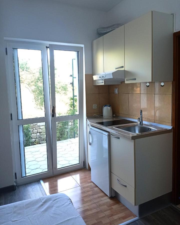 Appartamento Casa del Olivo Tučepi Esterno foto